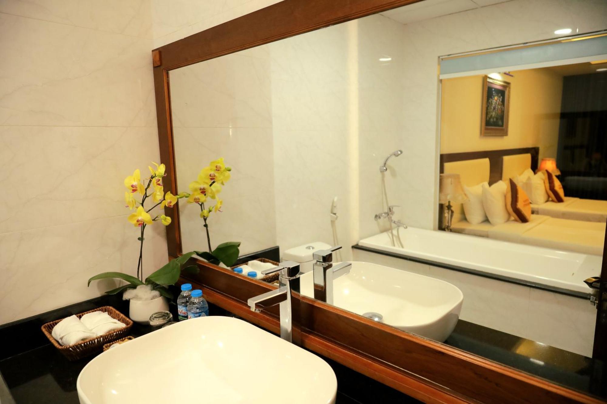 Pleiku & Em Hotel By Gia Lai Tourist Екстер'єр фото