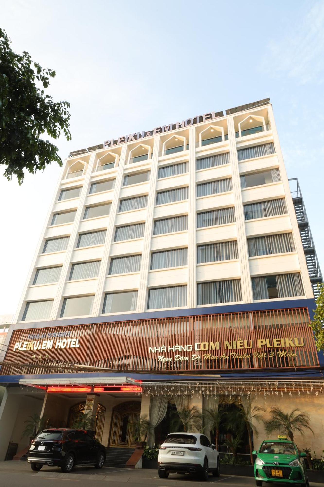Pleiku & Em Hotel By Gia Lai Tourist Екстер'єр фото